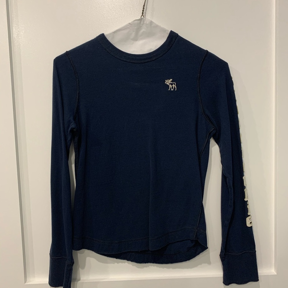 Abercrombie kids navy long sleeve youth large